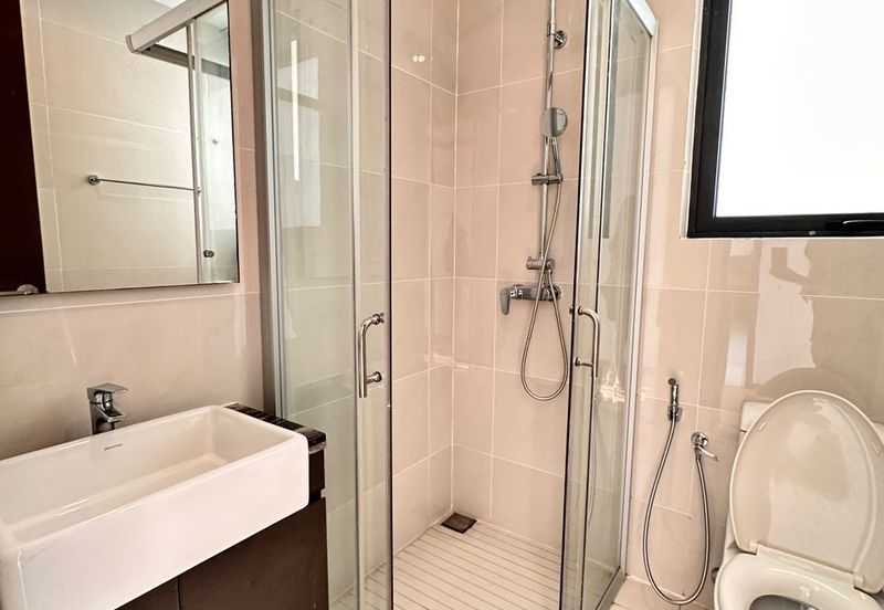 Baypoint @ Country Garden Danga Bay