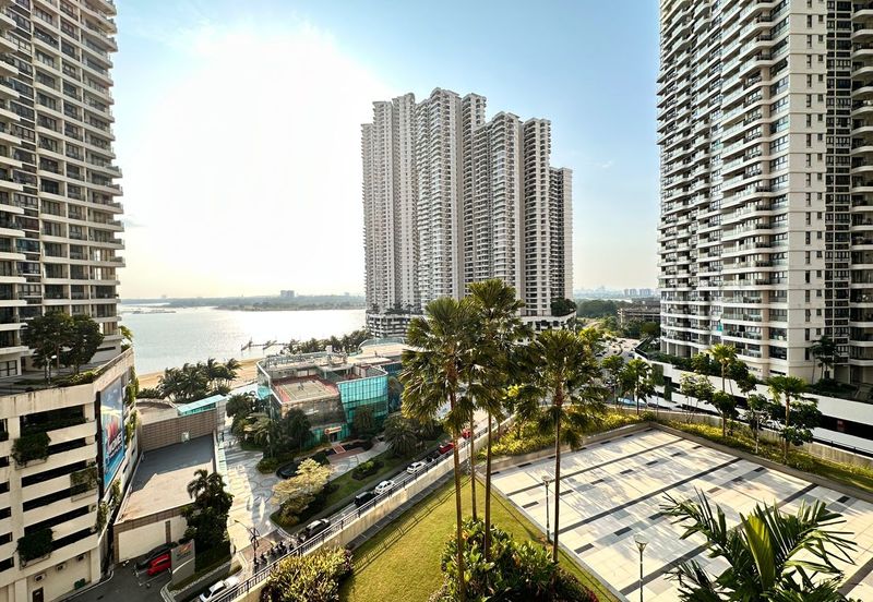 Baypoint @ Country Garden Danga Bay