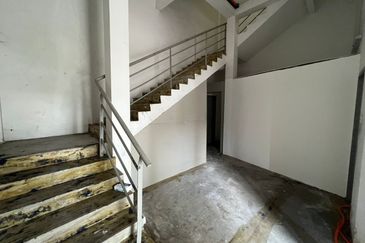 Kempas Utama Industrial Park