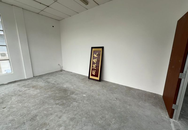 Kempas Utama Industrial Park