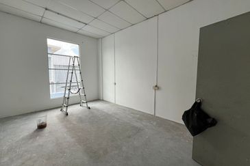 Kempas Utama Industrial Park