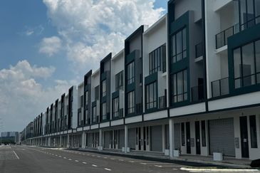 Crest @ Austin Emerald 1