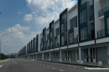 Crest @ Austin Emerald 1