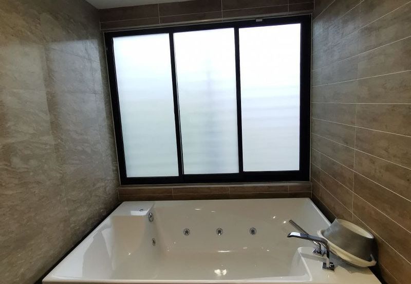 Noble Park @ East Ledang