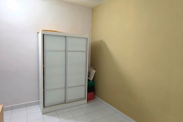 Jalan Mutiara Emas 2/32