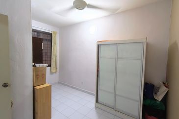 Jalan Mutiara Emas 2/32