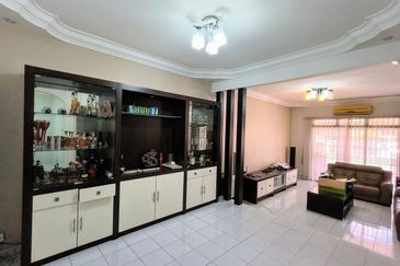 Jalan Mutiara Emas 2/32