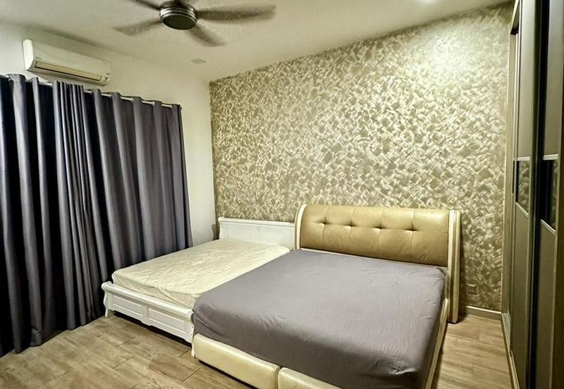 The Canal Garden South, Horizon Hills