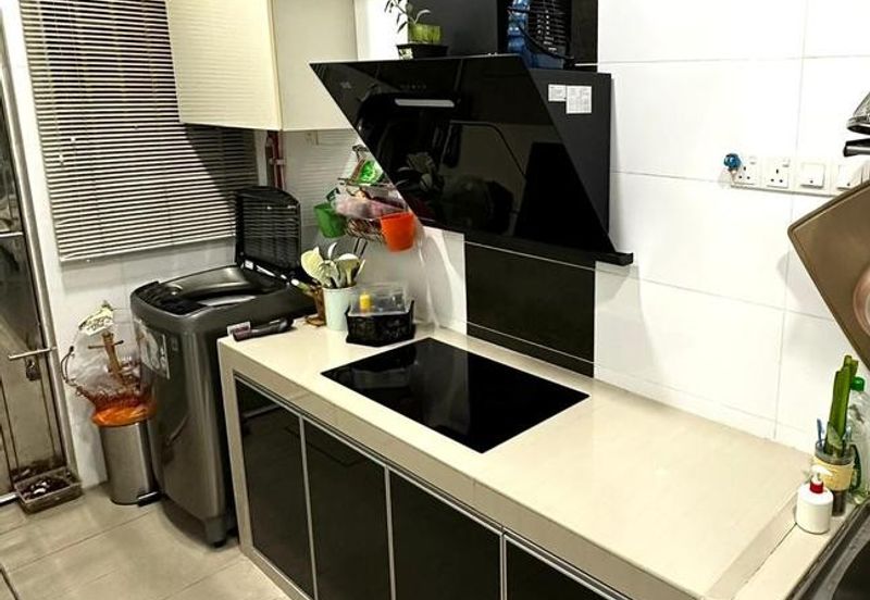 The Canal Garden South, Horizon Hills