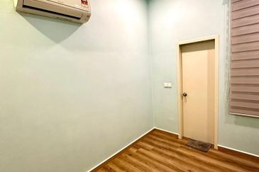 The Canal Garden South, Horizon Hills