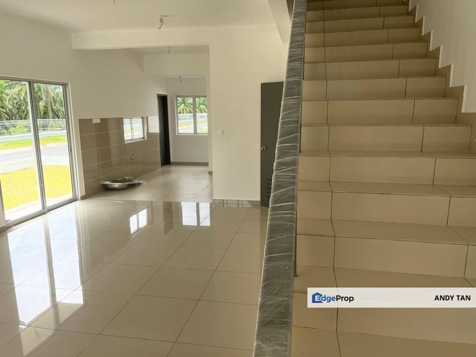 Taman Puncak Tropicana Pekan Nanas Double Storey Terrence House ⁠Endlot  For Sale, Johor, Pekan Nanas (Pekan Nenas)