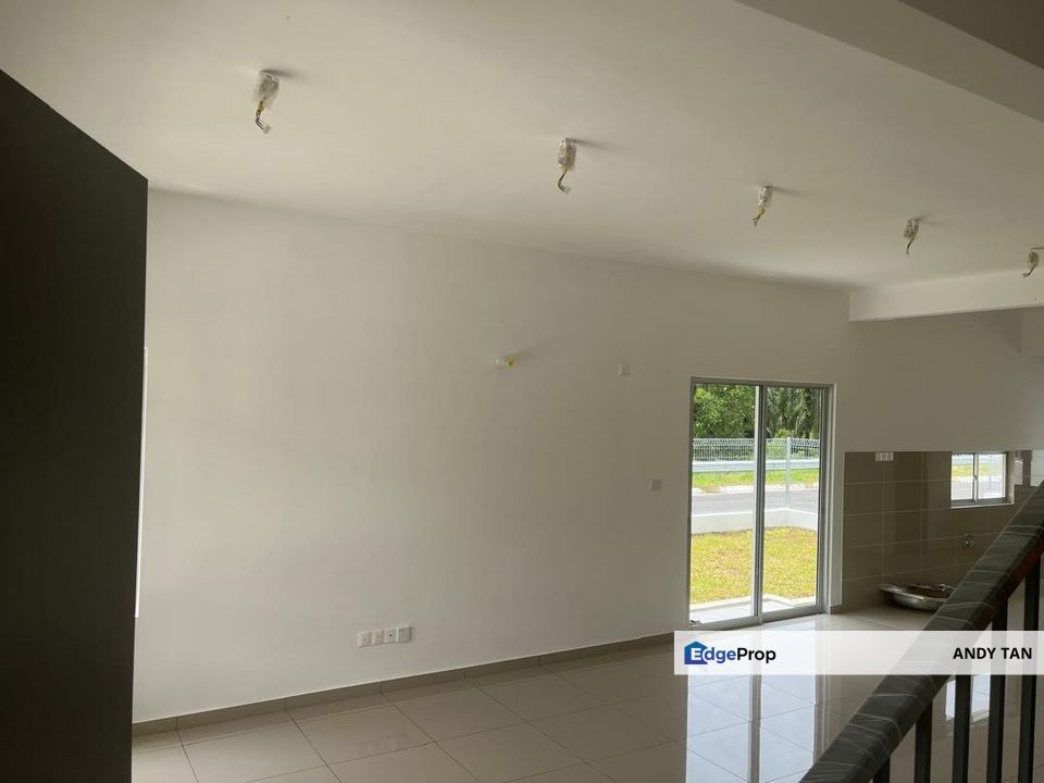 Taman Puncak Tropicana Pekan Nanas Double Storey Terrence House ⁠Endlot  For Sale, Johor, Pekan Nanas (Pekan Nenas)