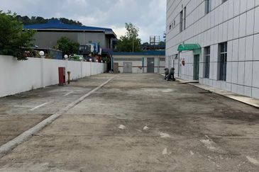 Bandar Baru Seri Alam