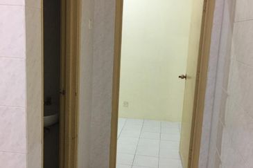 Jalan Mutiara Emas 2/32