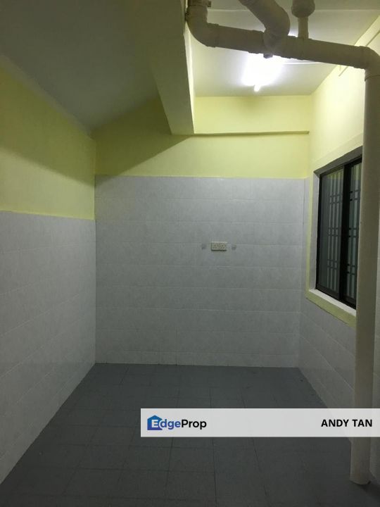 Taman Mount Austin Jalan Mutiara Emas 2/x Double Storey Terrence House For Rent, Johor, Johor Bahru