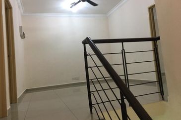 Jalan Mutiara Emas 2/32