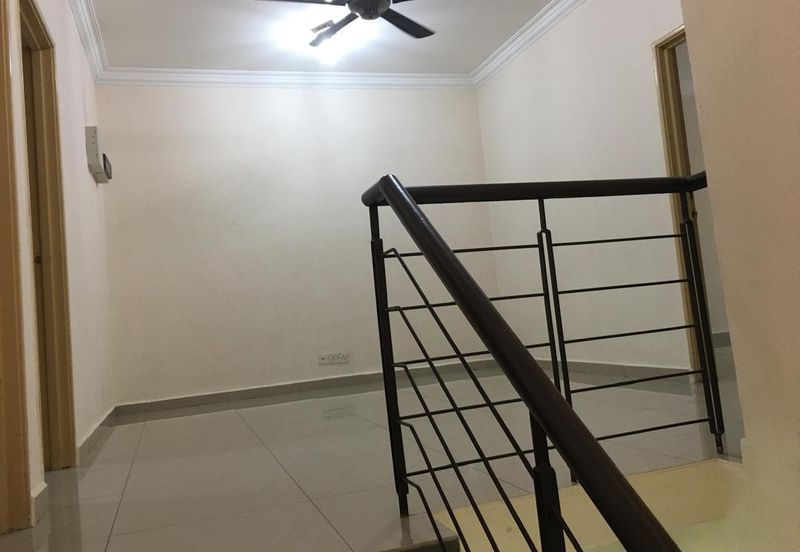 Jalan Mutiara Emas 2/32