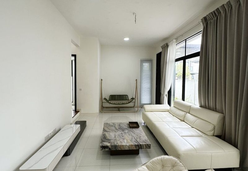 Avira Garden Terraces @ Medini