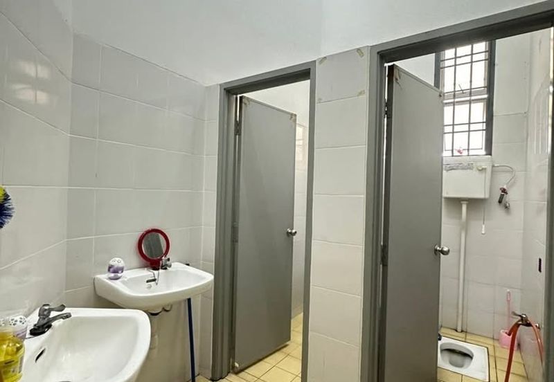 Kempas Utama Industrial Park