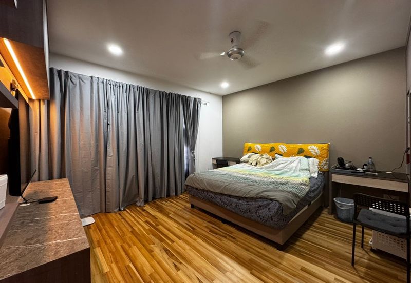 Senibong Cove Waterway Residences