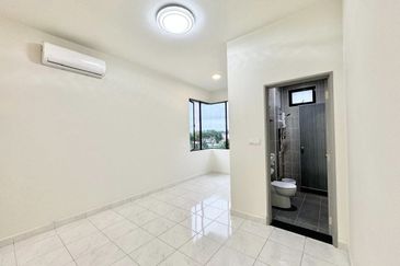 Desa Palma, Nasa City