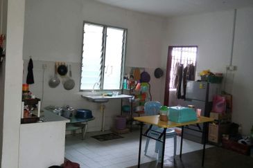 Sri Putra Apartments