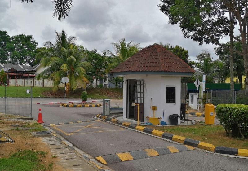 Sri Putra Apartments