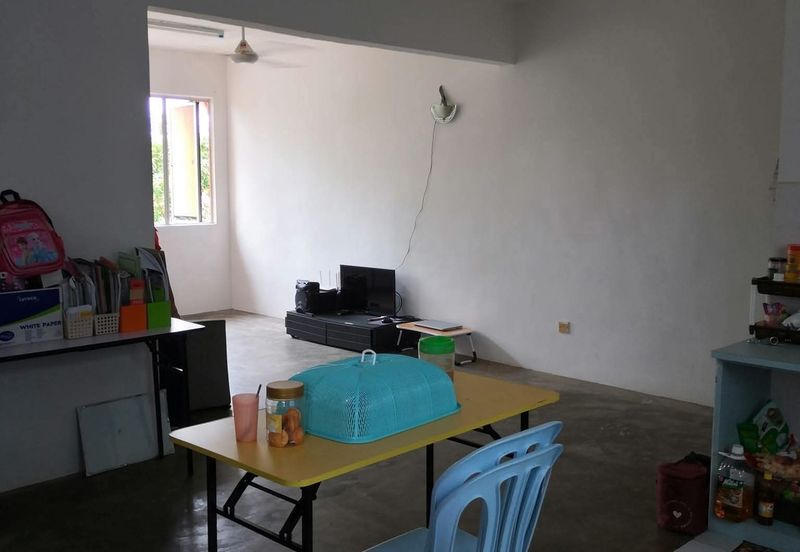 Sri Putra Apartments