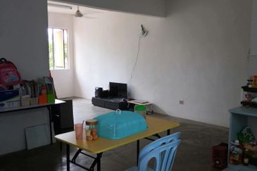 Sri Putra Apartments