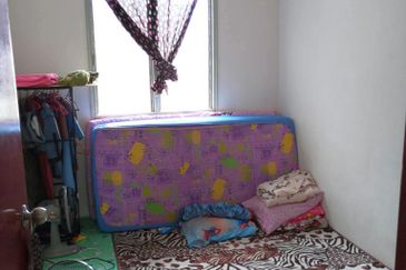 Sri Putra Apartments