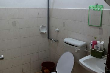 Sri Putra Apartments