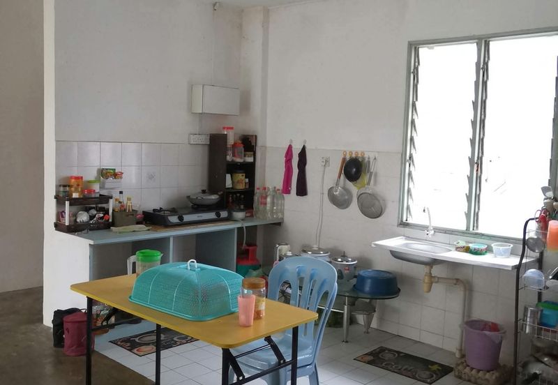 Sri Putra Apartments