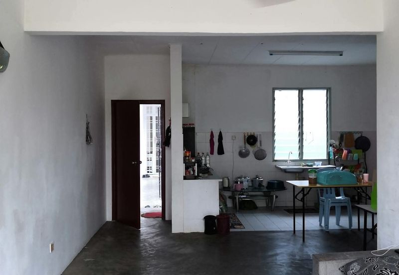 Sri Putra Apartments