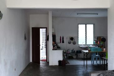 Sri Putra Apartments