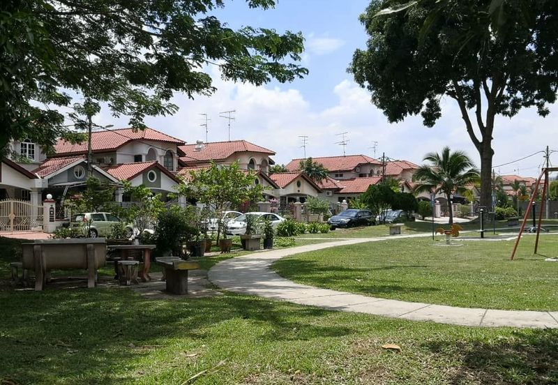 Taman Pelangi Indah
