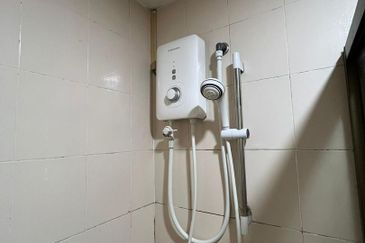 Prima Regency (Dorchester Court)