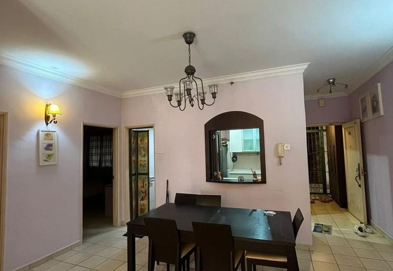 Prima Regency (Dorchester Court)