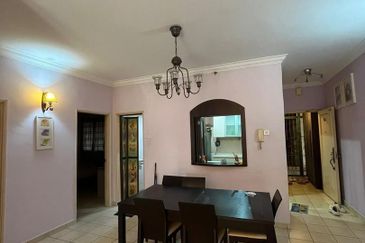 Prima Regency (Dorchester Court)