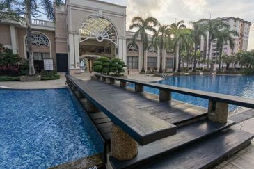 Prima Regency (Dorchester Court)