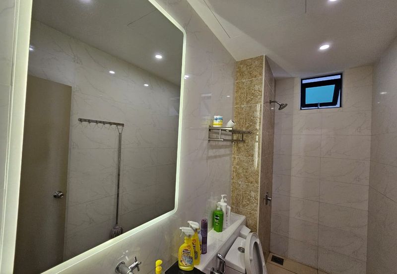 D'Summit Residences @ Kempas Utama