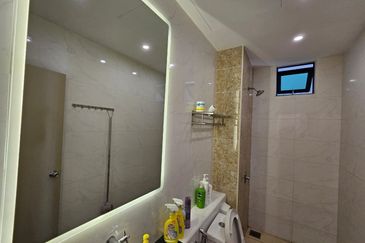 D'Summit Residences @ Kempas Utama