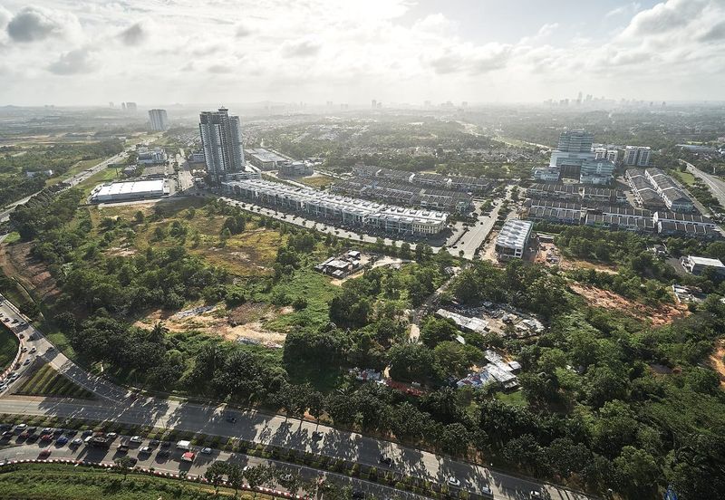 D'Summit Residences @ Kempas Utama