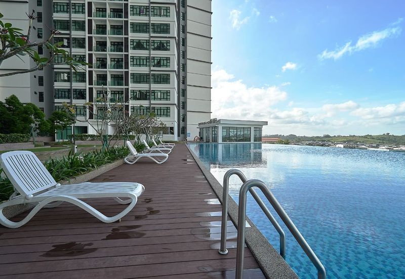 D'Summit Residences @ Kempas Utama