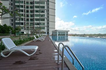 D'Summit Residences @ Kempas Utama