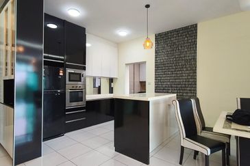 Sky Loft Premium Suites, Bukit Indah