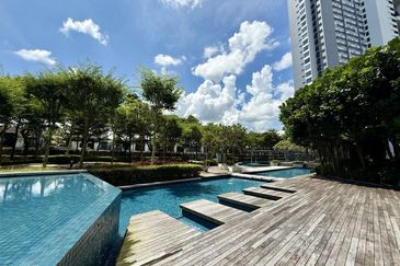 WaterEdge Residences