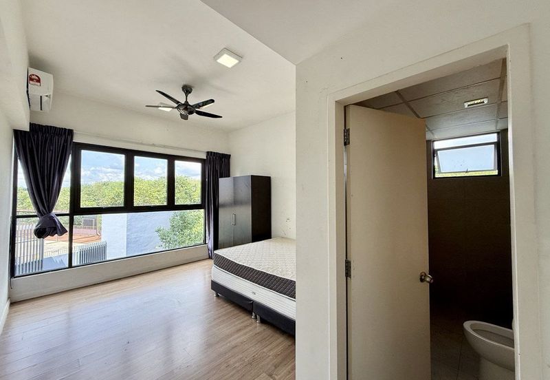 The WaterEdge Residences