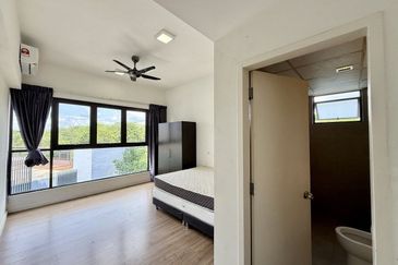 WaterEdge Residences