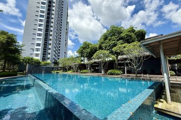 WaterEdge Residences