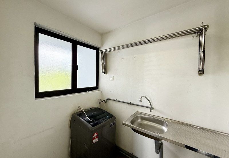 The WaterEdge Residences